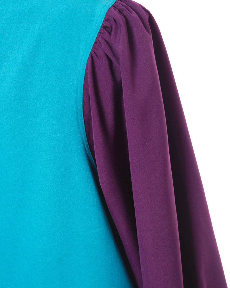 
            
                Load image into Gallery viewer, PUFF SLEEVE BLOUSE (blue/purple)
            
        