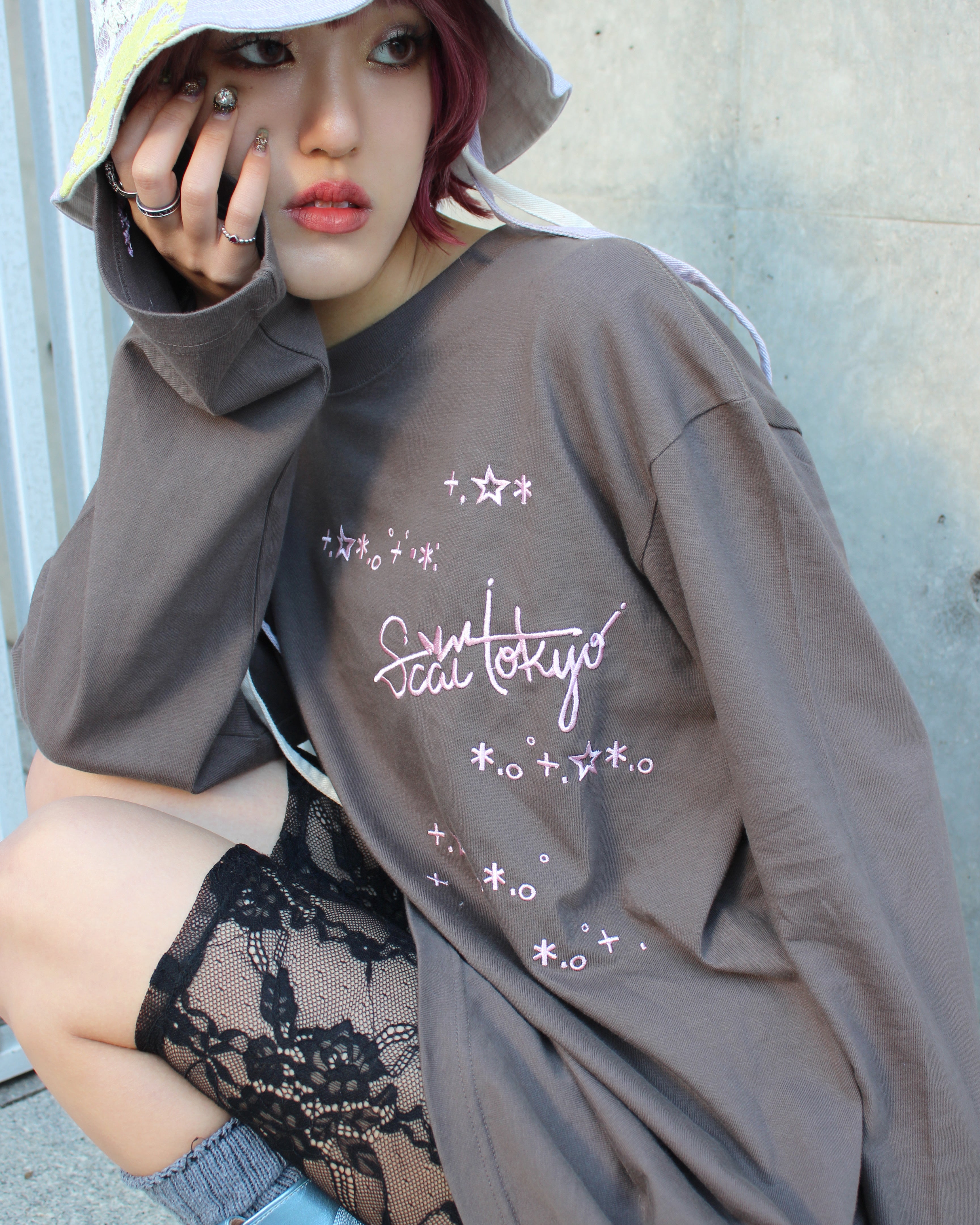 KIRA KIRA LONG SLEEVE TEE (brown) – Scǎi tokyo